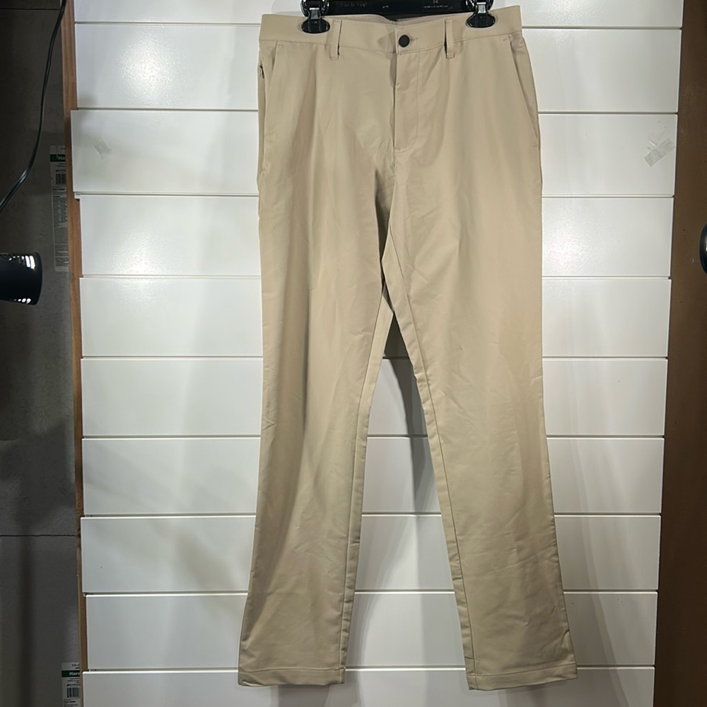 Banana republic, 32 x 34, performance golf Men's Tan Pants. NWOT.